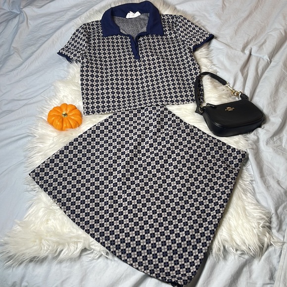 SOLD Navy Plaid Skirt + Top Set - Picture 10 of 10